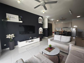 Country Garden Danga Bay Sea View Large Apartment